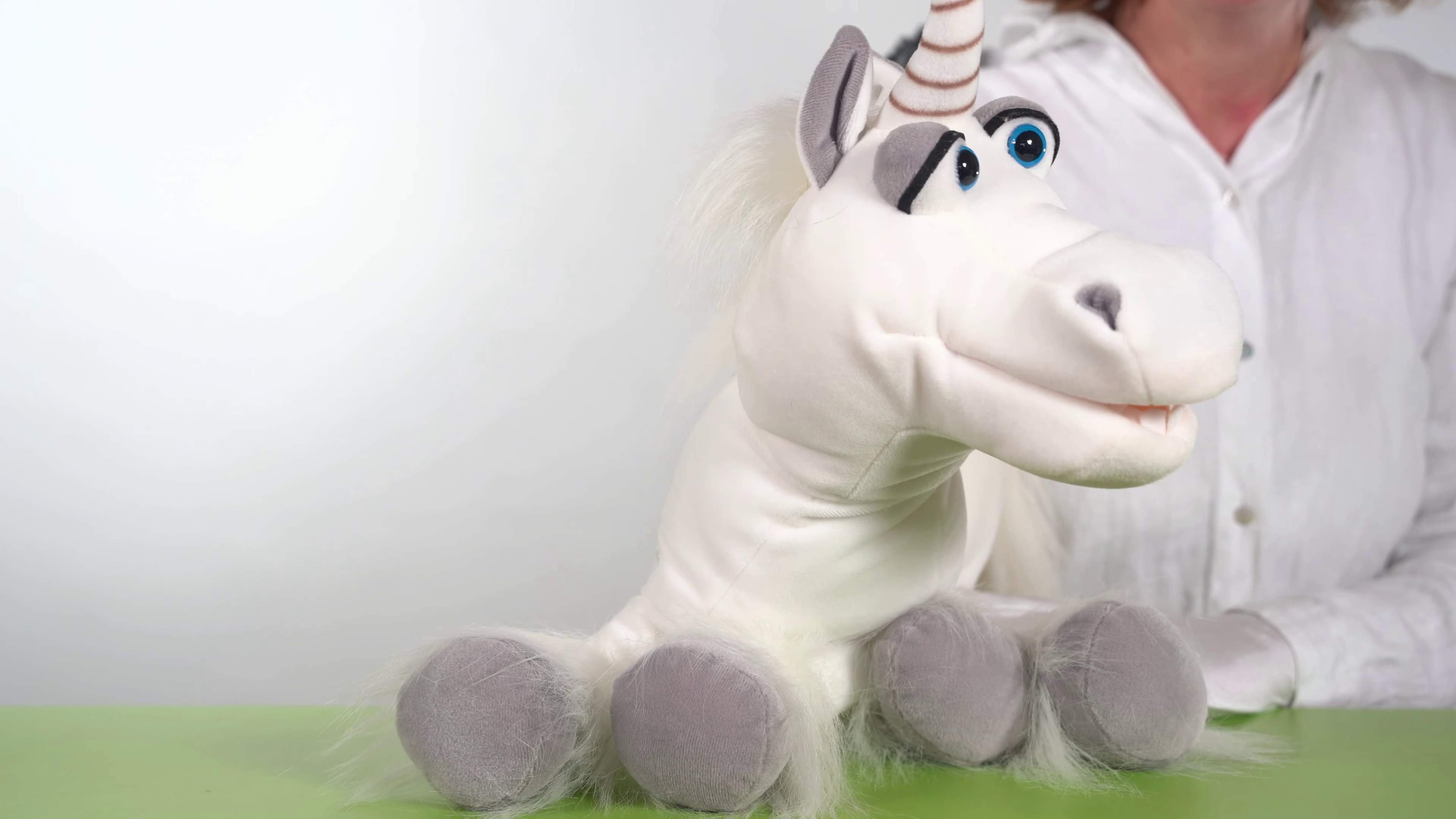 Living Puppets hand puppet Elke the unicorn Demo