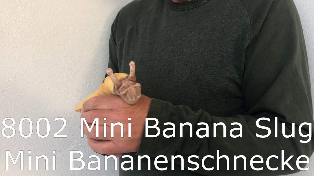 Folkmanis Mini Banana Slug Finger Puppet Demo 2