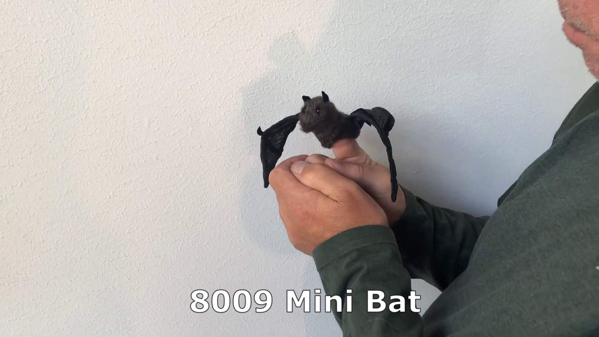 Folkmanis Mini Bat Finger Puppet Demo