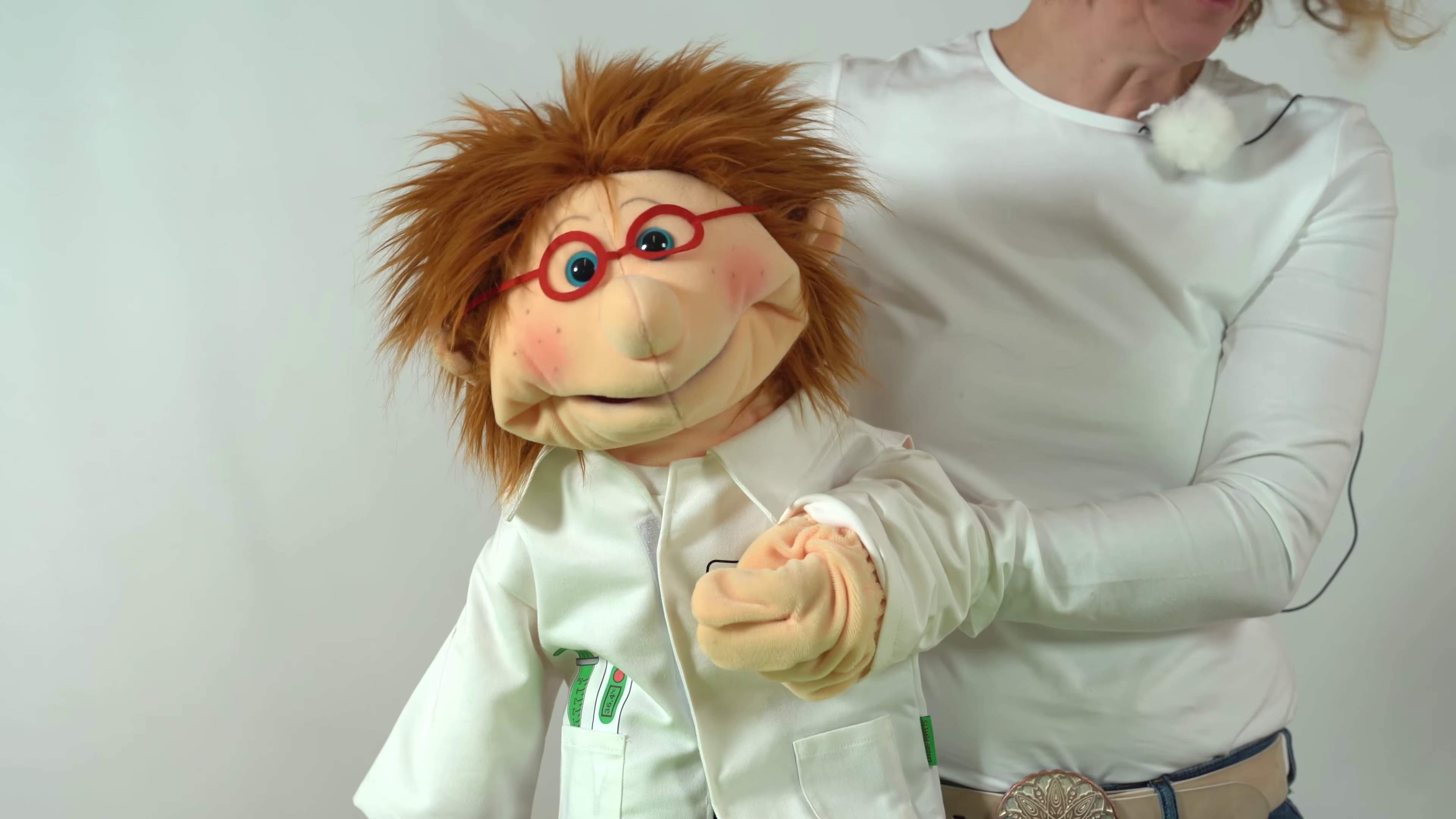 Living Puppets doctor coat (for hand puppets 65 cm) Demo