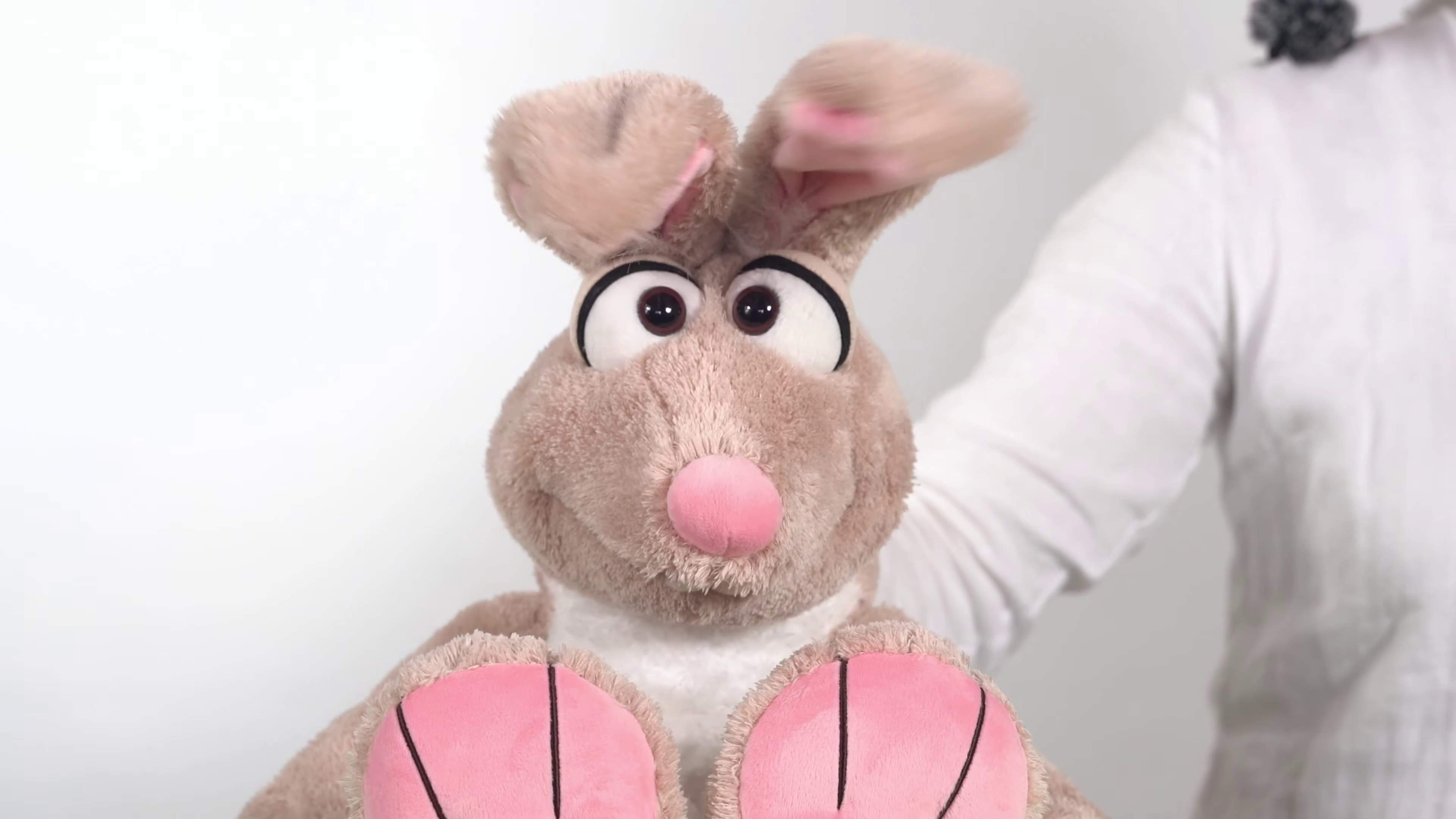 Living Puppets hand puppet Hironimus muffle foot the rabbit Demo