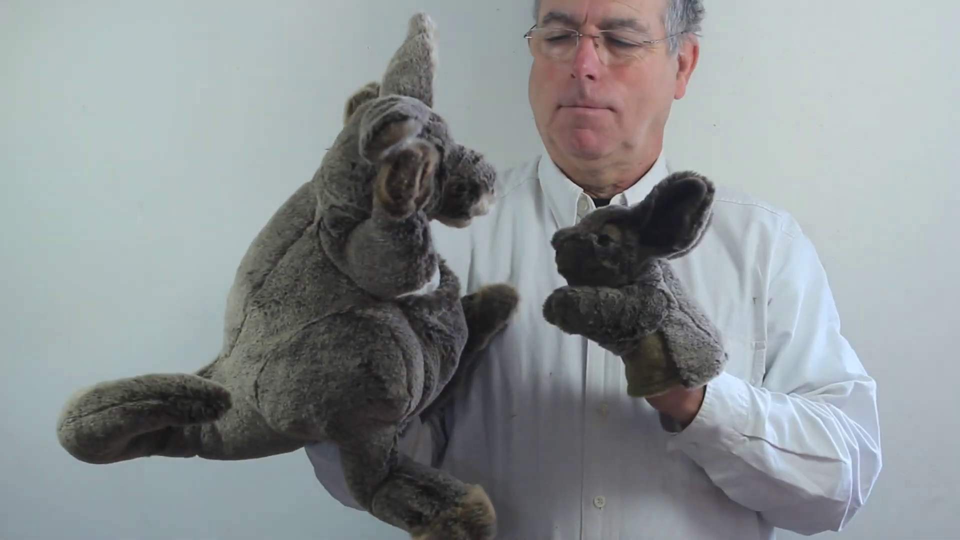 Folkmanis Kangaroo with Joey Hand Puppet Demo