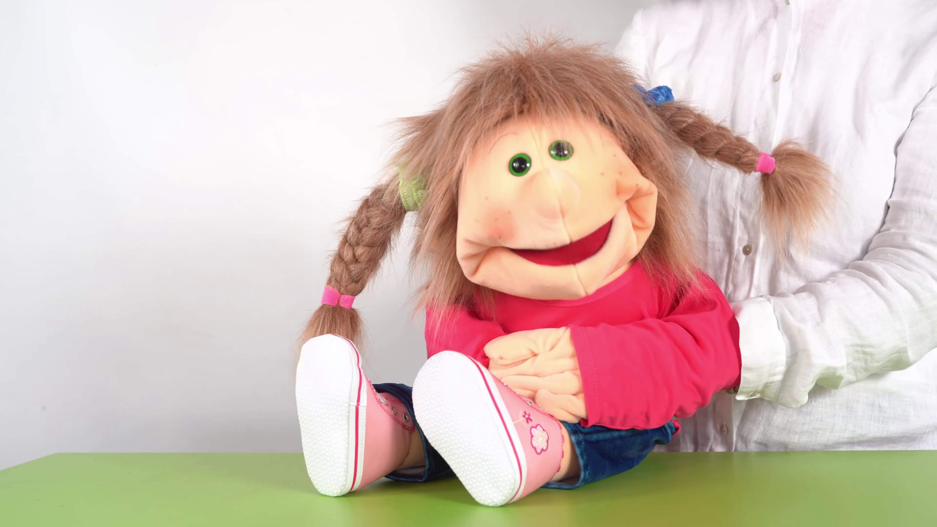 Living Puppets hand puppet Caro Demo