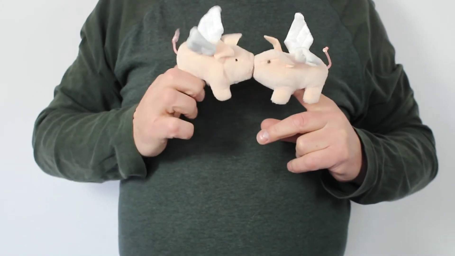 Folkmanis Mini Winged Piglet Finger Puppet Demo