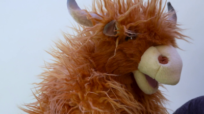 Folkmanis Highland Cow Hand Puppet Demo