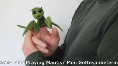 Folkmanis Mini Praying Mantis Finger Puppet Demo
