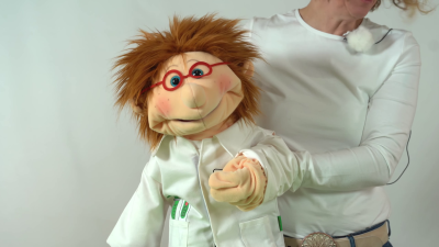 Living Puppets doctor coat (for hand puppets 65 cm) Demo
